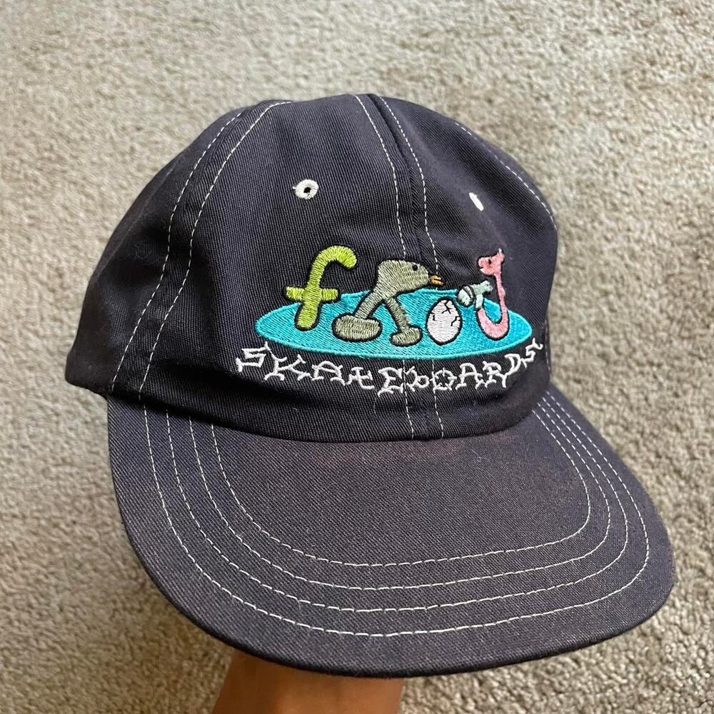 Frog skateboards hat slight sun